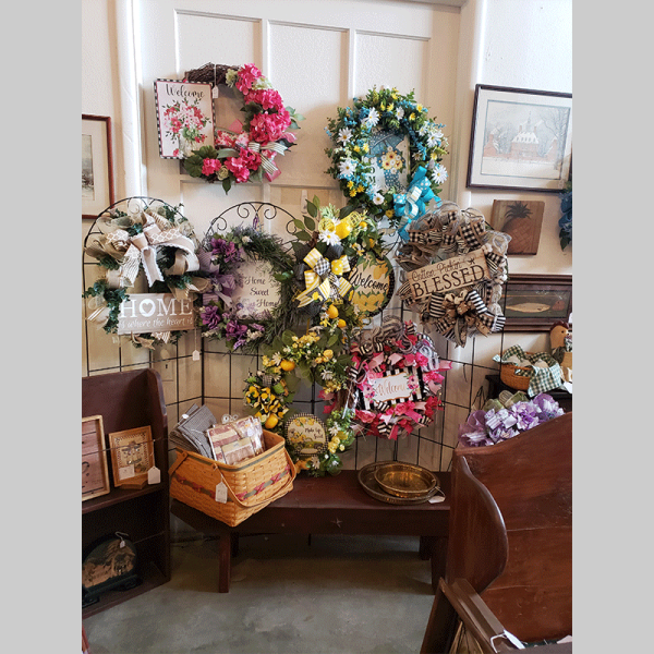 Wreaths, Antiques and Repurposed Home Decor