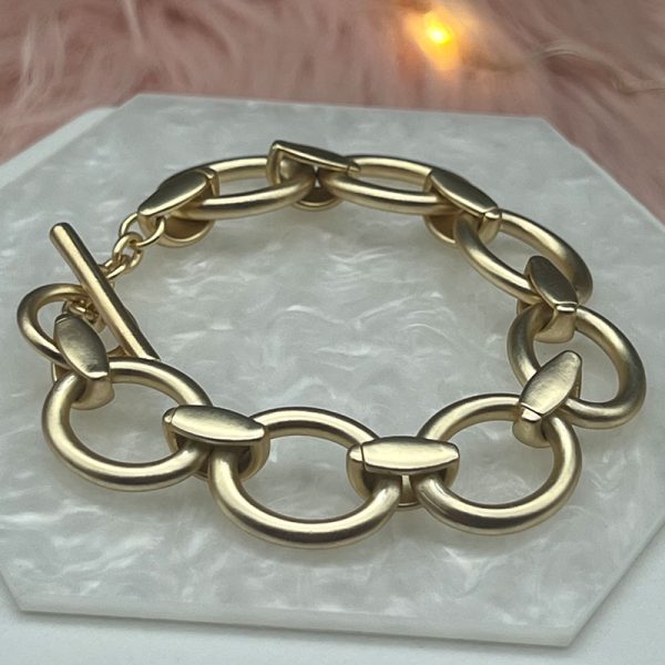 Matte Gold Round Chain Linked Toggle Bracelet